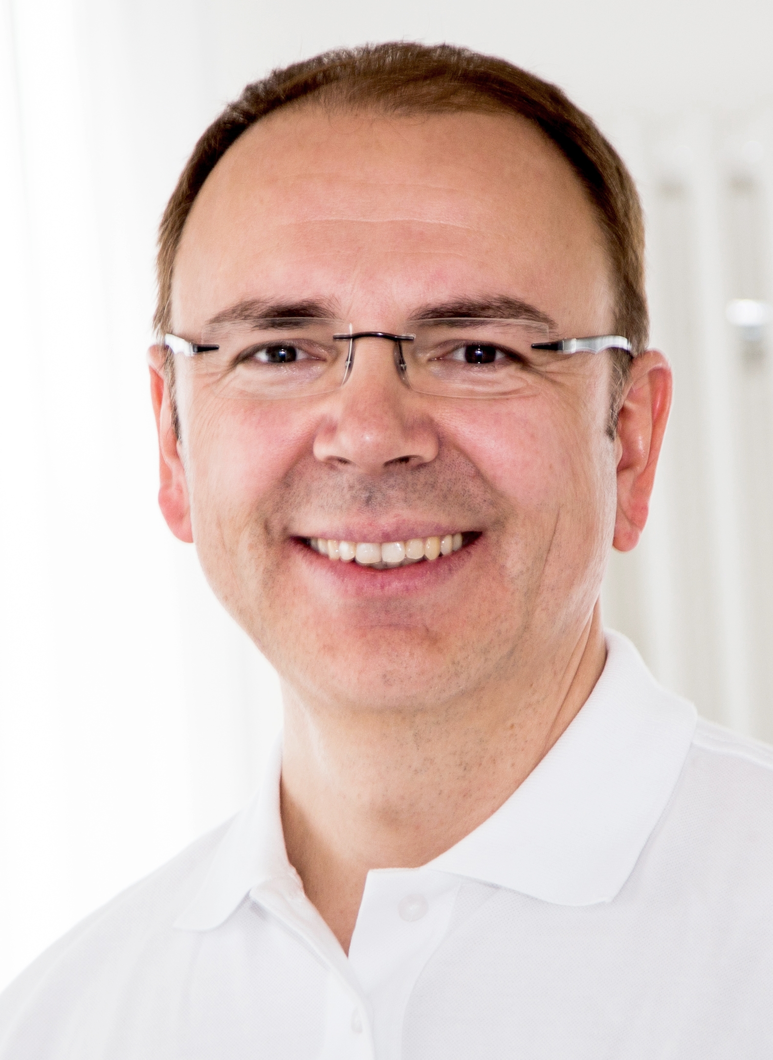 Dr. Martin Rinio, Facharzt für Orthopädie, Chirurgie und Unfallchirurgie in Gundelfingen bei Freiburg.
