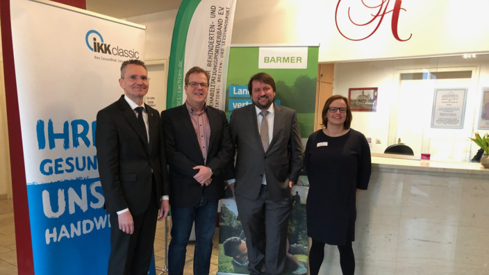 Gruppenbild in Pflegeeinrichtung Residenz Ambiente Leipzig